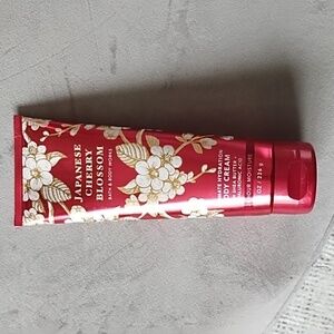 Bath and Body Works Japanese Cherry blossom Body cream